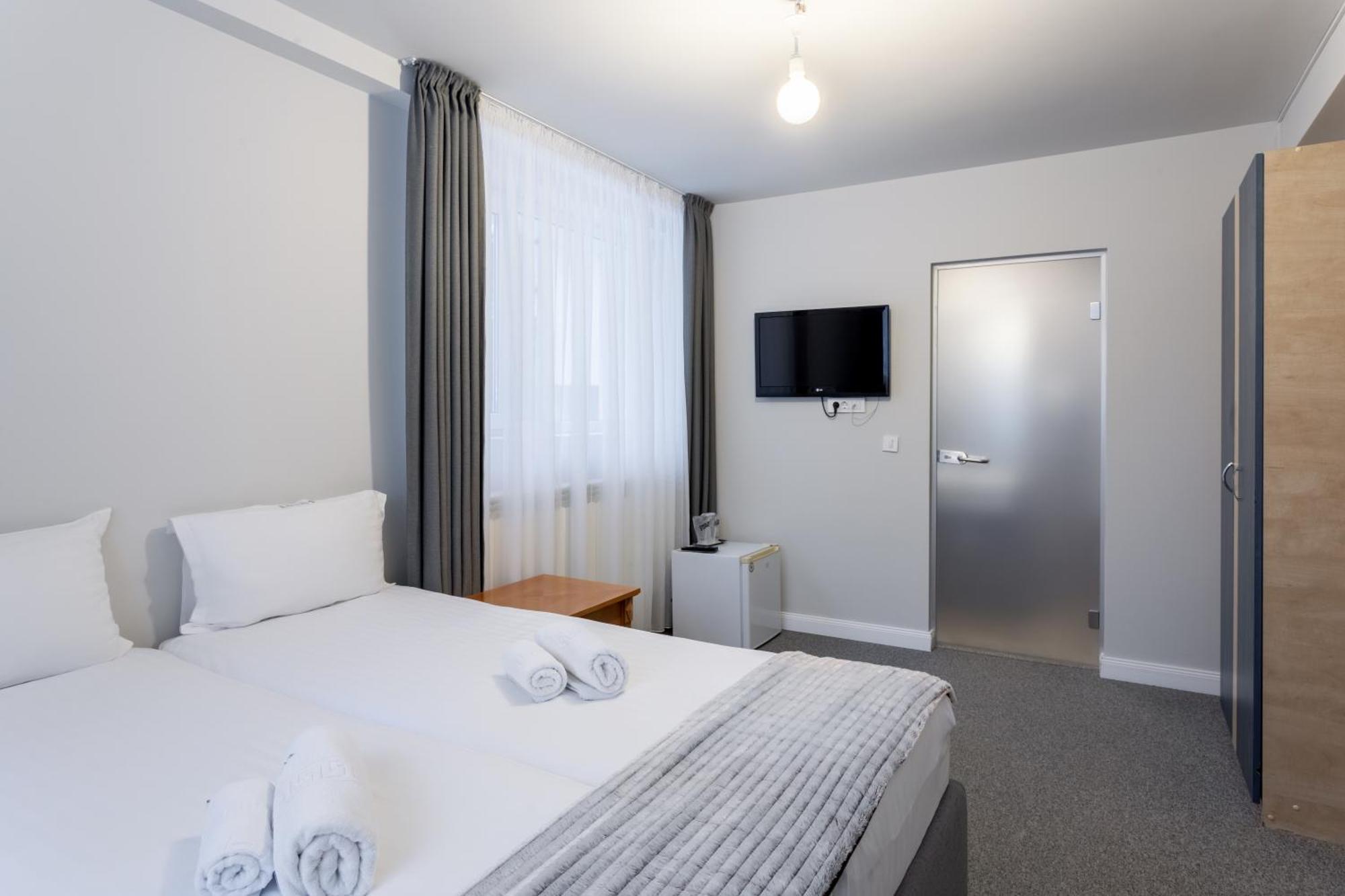 Eden 3 & Eden 4 Hotel Predeal Bagian luar foto