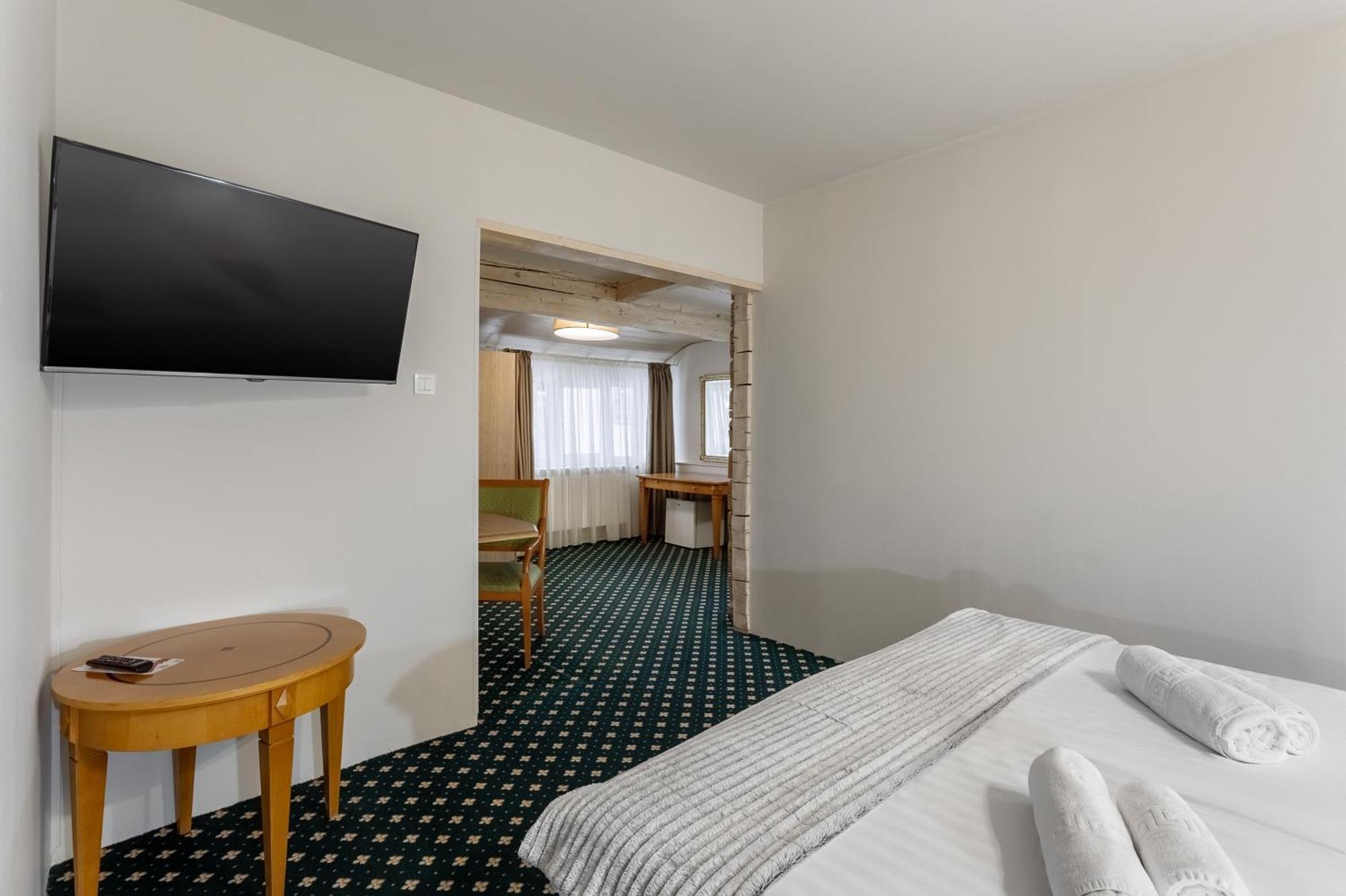 Eden 3 & Eden 4 Hotel Predeal Bagian luar foto