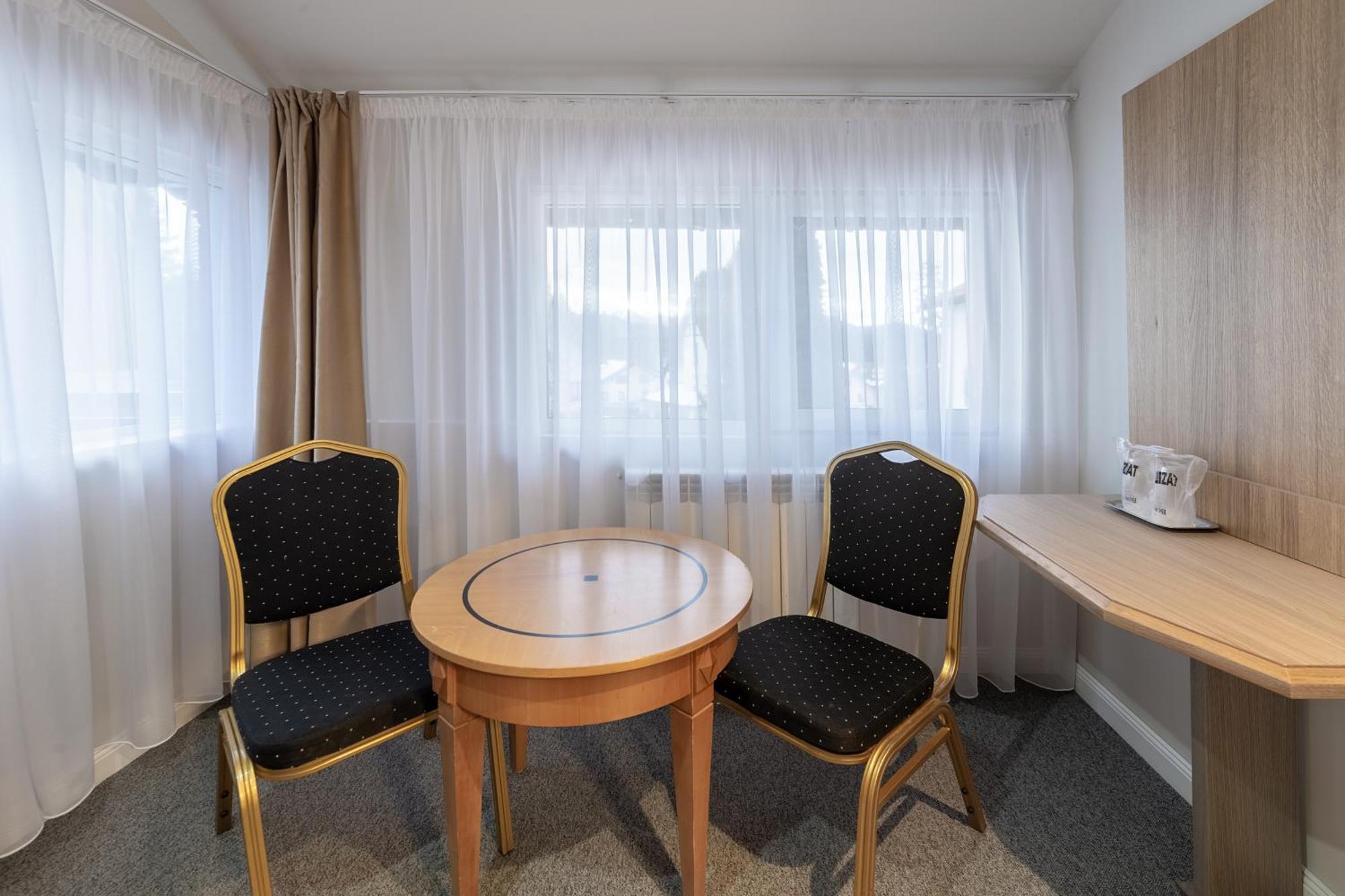 Eden 3 & Eden 4 Hotel Predeal Bagian luar foto