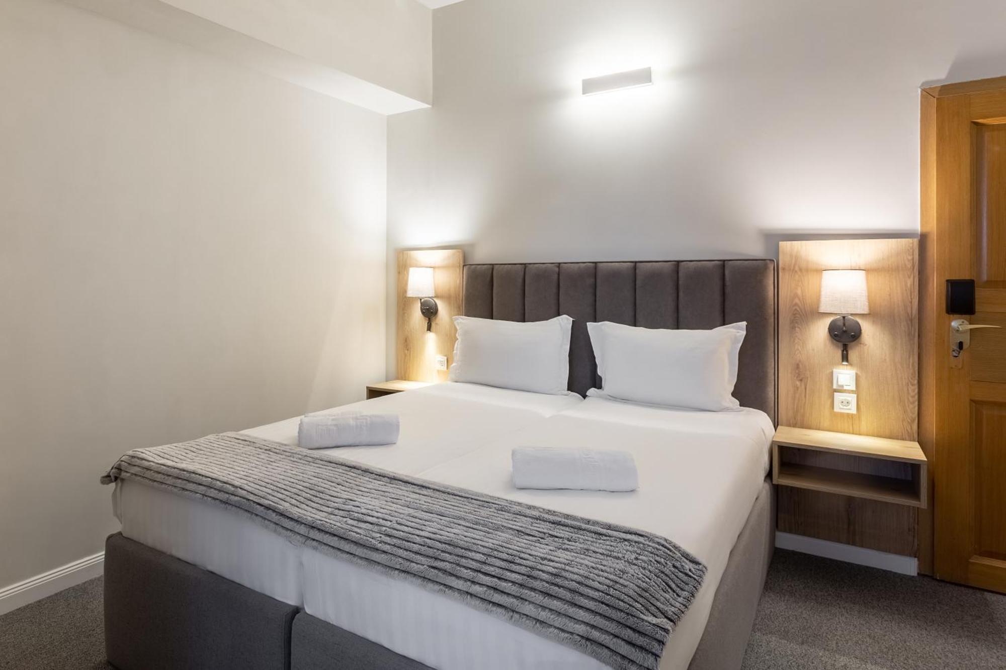 Eden 3 & Eden 4 Hotel Predeal Bagian luar foto